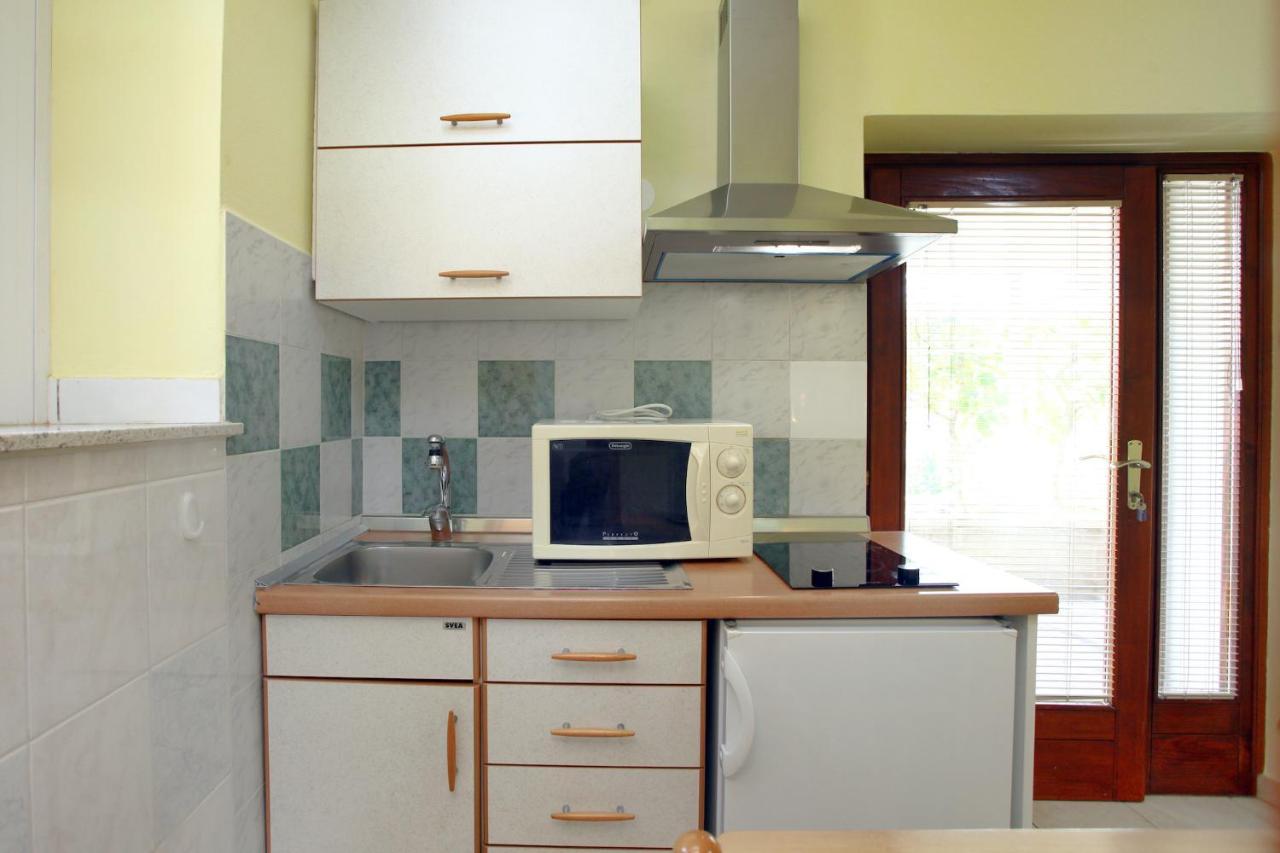 Dino Studio And Room Apartments Порторож Екстер'єр фото
