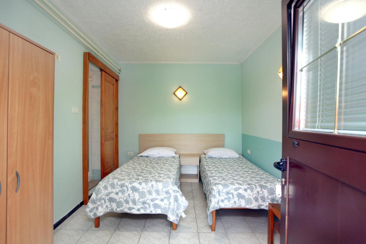 Dino Studio And Room Apartments Порторож Екстер'єр фото