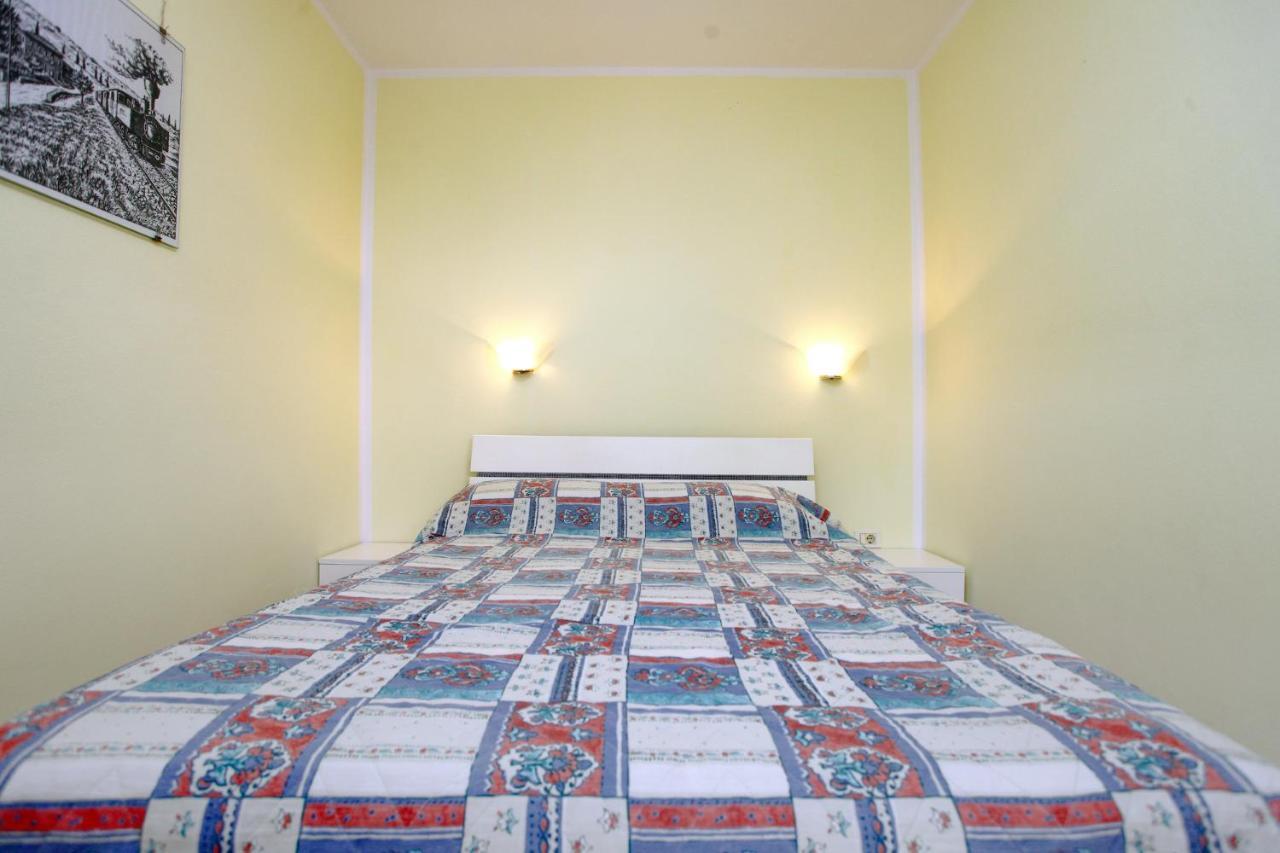 Dino Studio And Room Apartments Порторож Екстер'єр фото