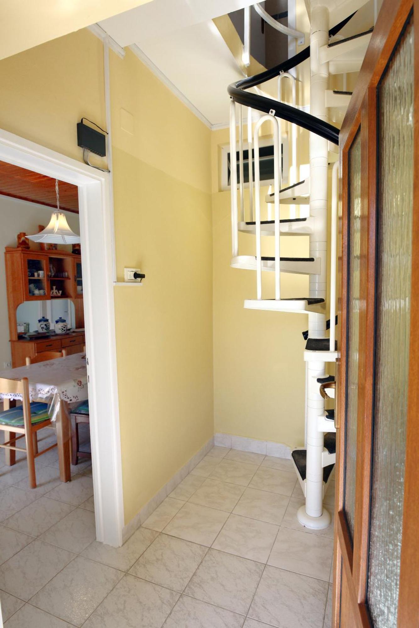 Dino Studio And Room Apartments Порторож Екстер'єр фото